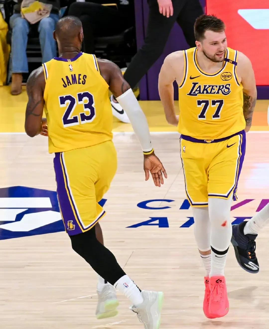 赛后洛杉矶湖人战术微调——全明星赛节点到来，气氛紧张，球队文化再被提及的简单介绍-电竞竞猜